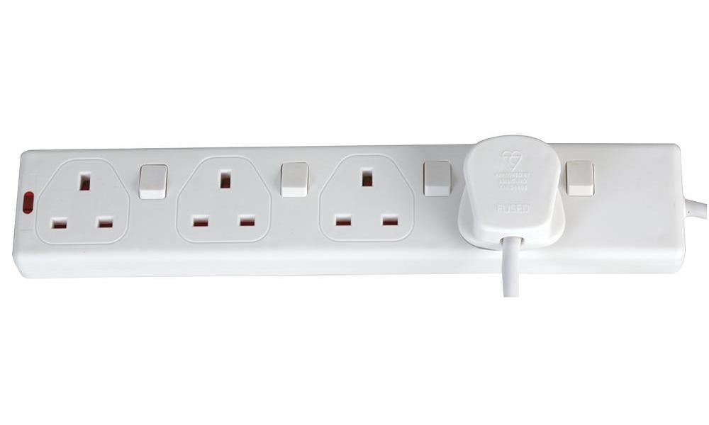 Pro Elec - PEL00024 - 4 Way Individually Switched Extension Lead, 1m, White
