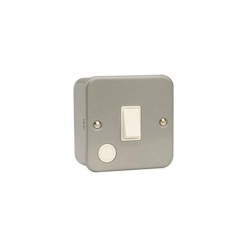 CL022 Click Mc 1-Gang 2-Pole 20A Switch F/Outlet