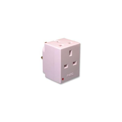 PRO ELEC - 8998 - 3 WAYS MAINS ADAPTOR