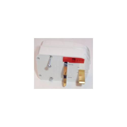 POWER CONNECTIONS - SCP3.WHITE.5A - SCHUKO TO UK MAINS POWER PLUG WHITE/5A