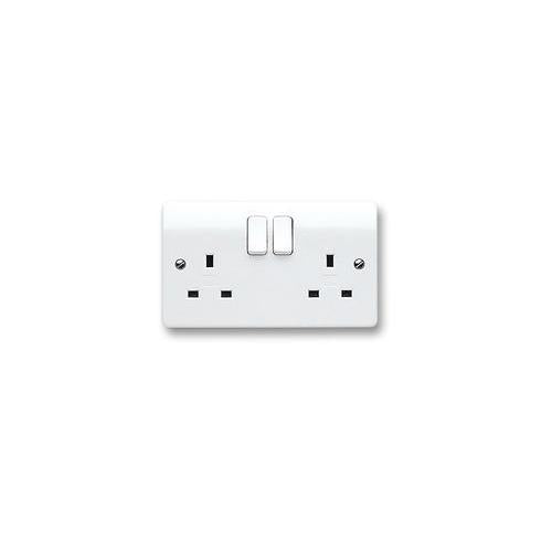 MK (ELECTRIC) - K2747WHI - MK 2 GANG SWITCHED SOCKET