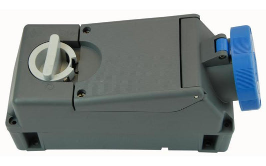 PRO ELEC - TM3263KIR - SWITCHED SOCKET OUTLET 32A 240V 2P+E